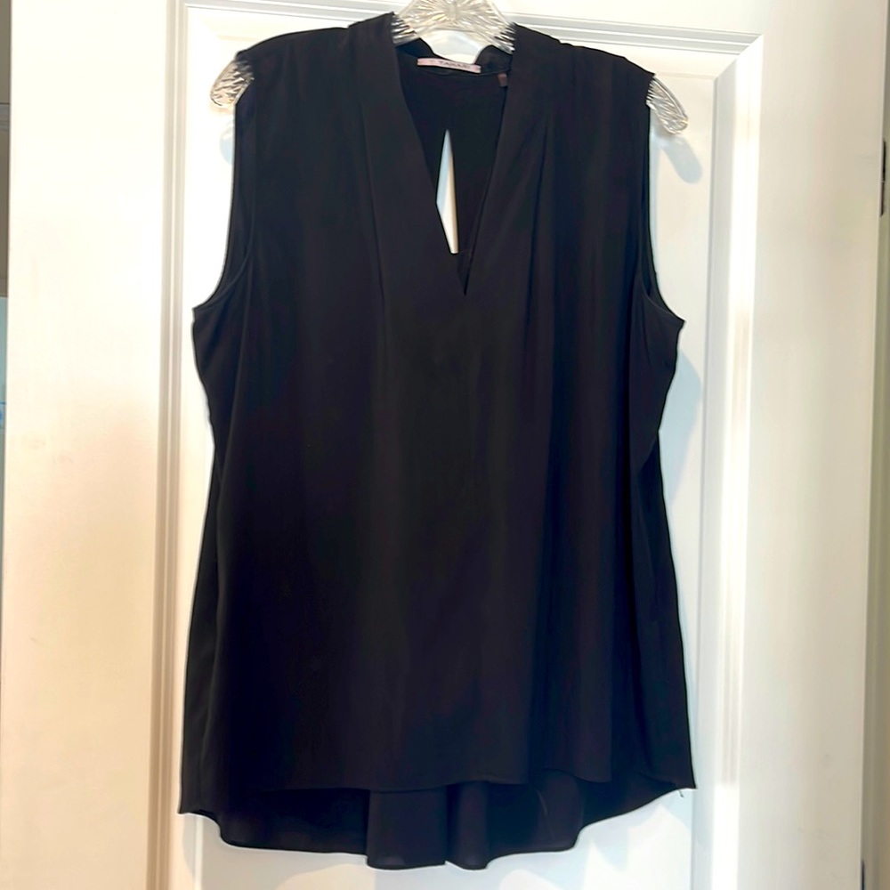 T Tahari stretch swing blouse with small cutout on back